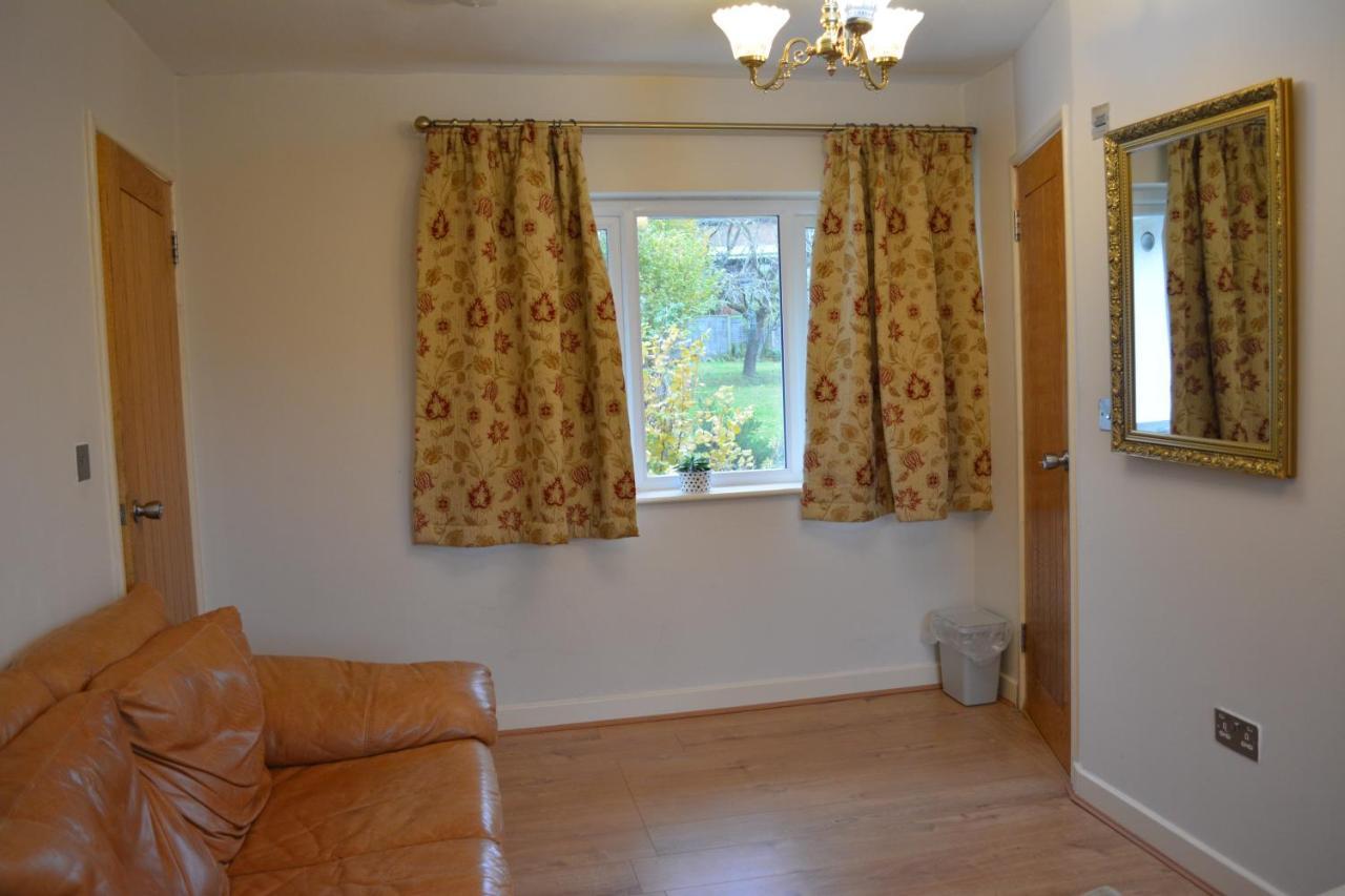 Large Ensuite Room Oxford Exterior photo