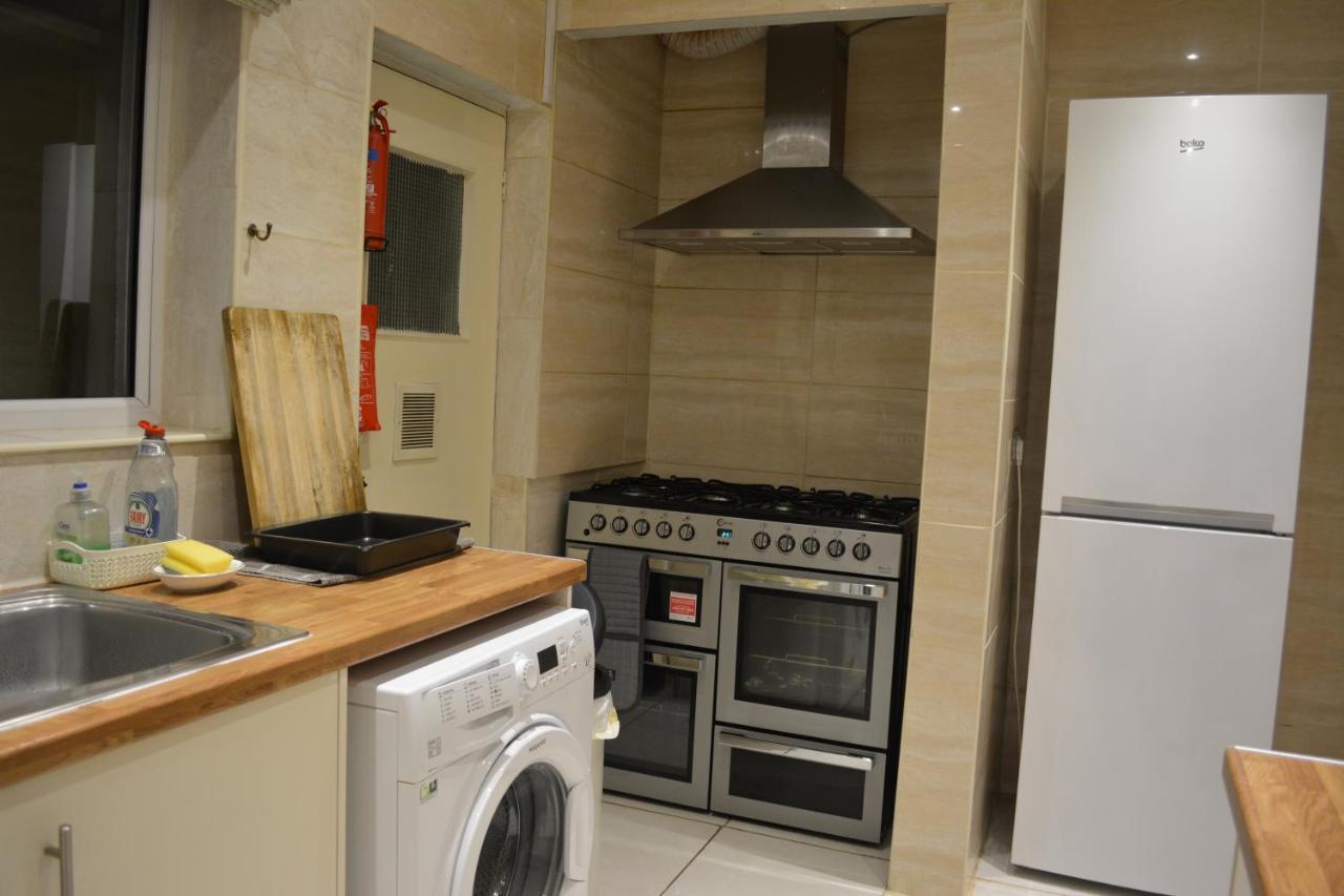 Large Ensuite Room Oxford Exterior photo